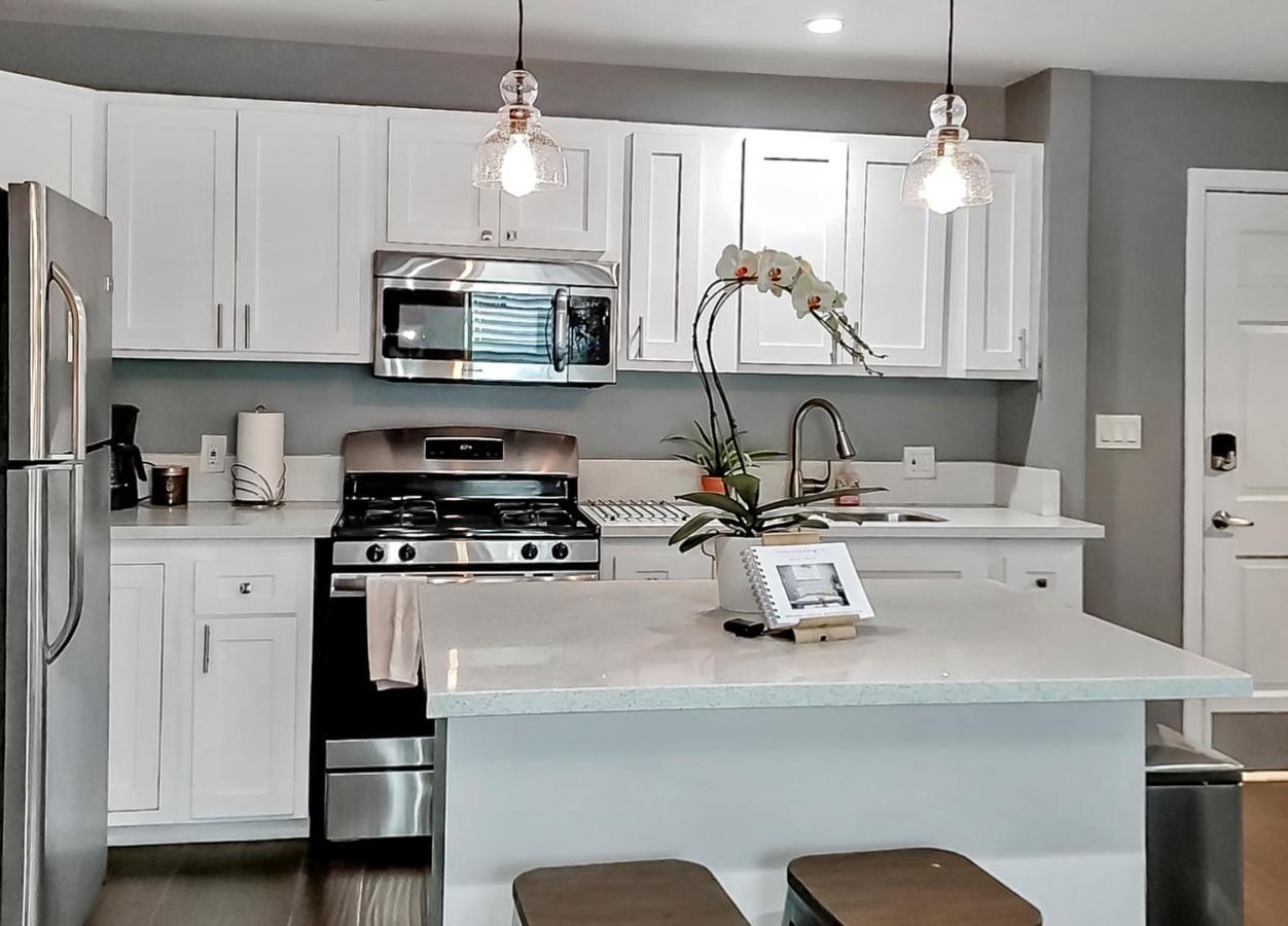 Apartment Located In Historic District Mins To Downtown, Beaches & Convention Center Long Beach Bagian luar foto