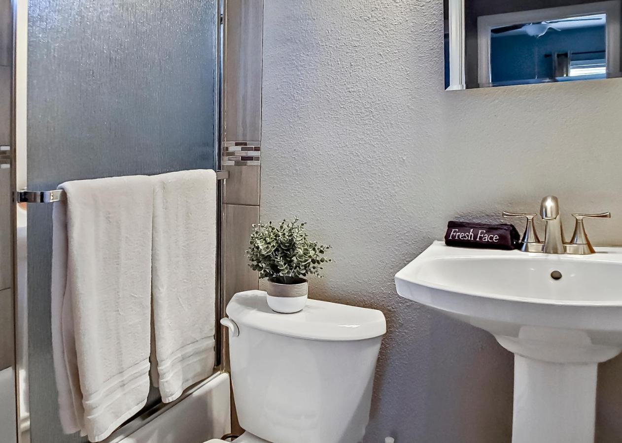 Apartment Located In Historic District Mins To Downtown, Beaches & Convention Center Long Beach Bagian luar foto